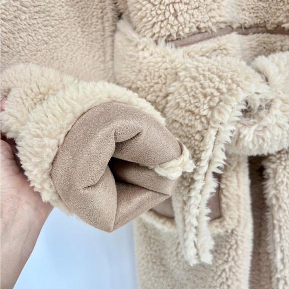 AKIRA REVE BORG TRENCH COAT - Picture 11 of 16